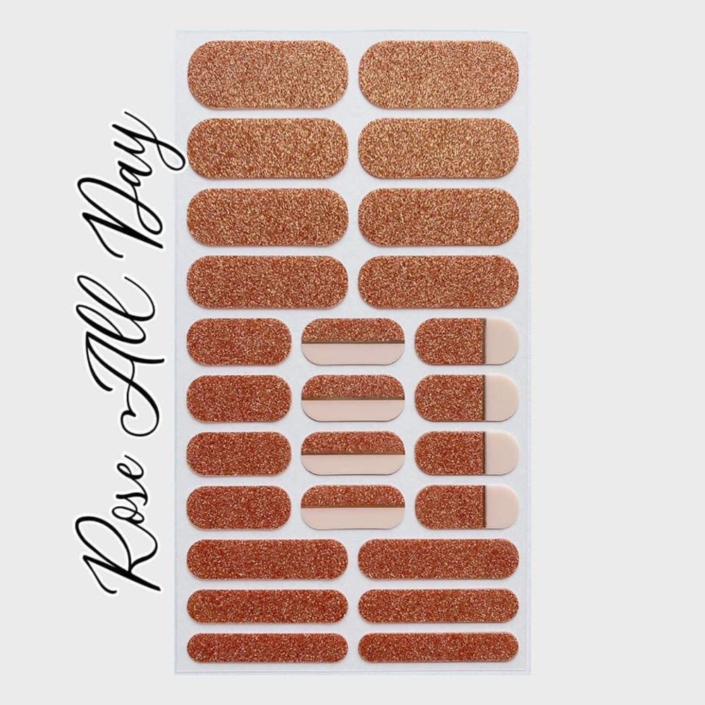 Rose All Day gel nails by Juvenae